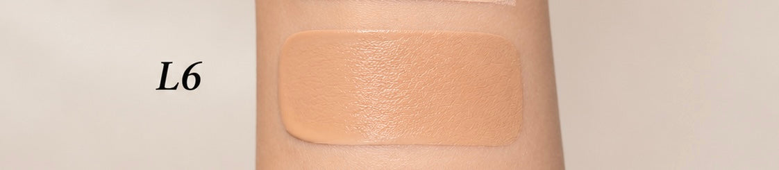 My Face-Beat Bag by Femiholics